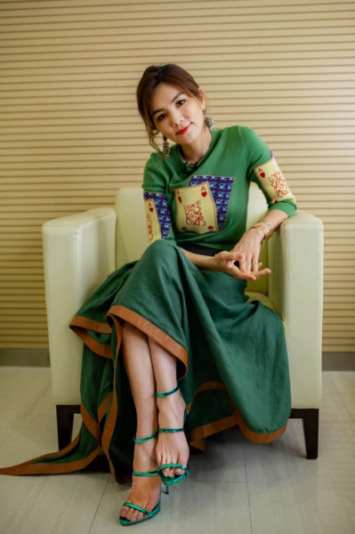 ella_02.jpg