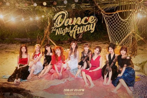 TWICE_03.jpg TWICE_03.jpg