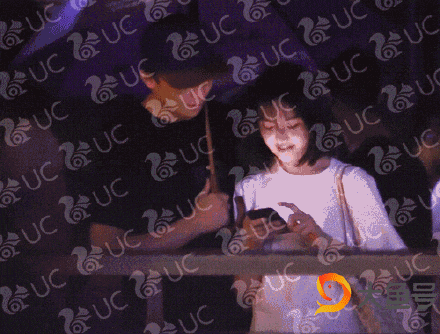 9bddd5a3ly1ftncbo015qg20c809awgh.gif