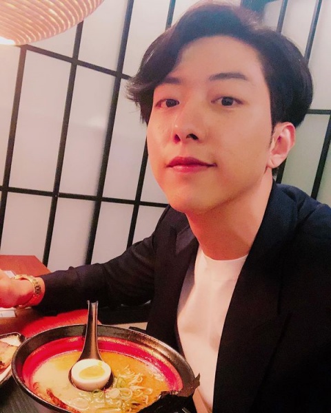cnblue_03.jpg