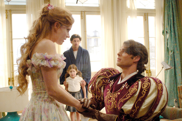 enchanted-will-get-its-sequel-with-disenchanted.jpg