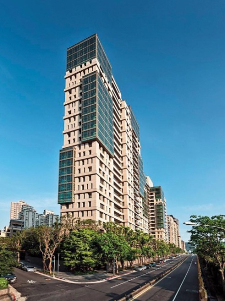 show_05.jpg show_05.jpg