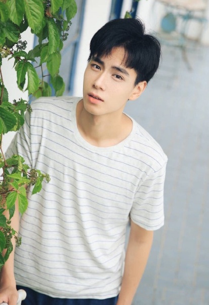 huyitian_03.jpg