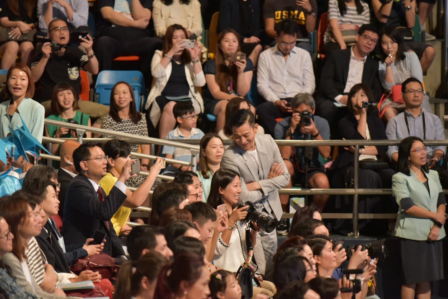 Andy_02.jpg Andy_02.jpg