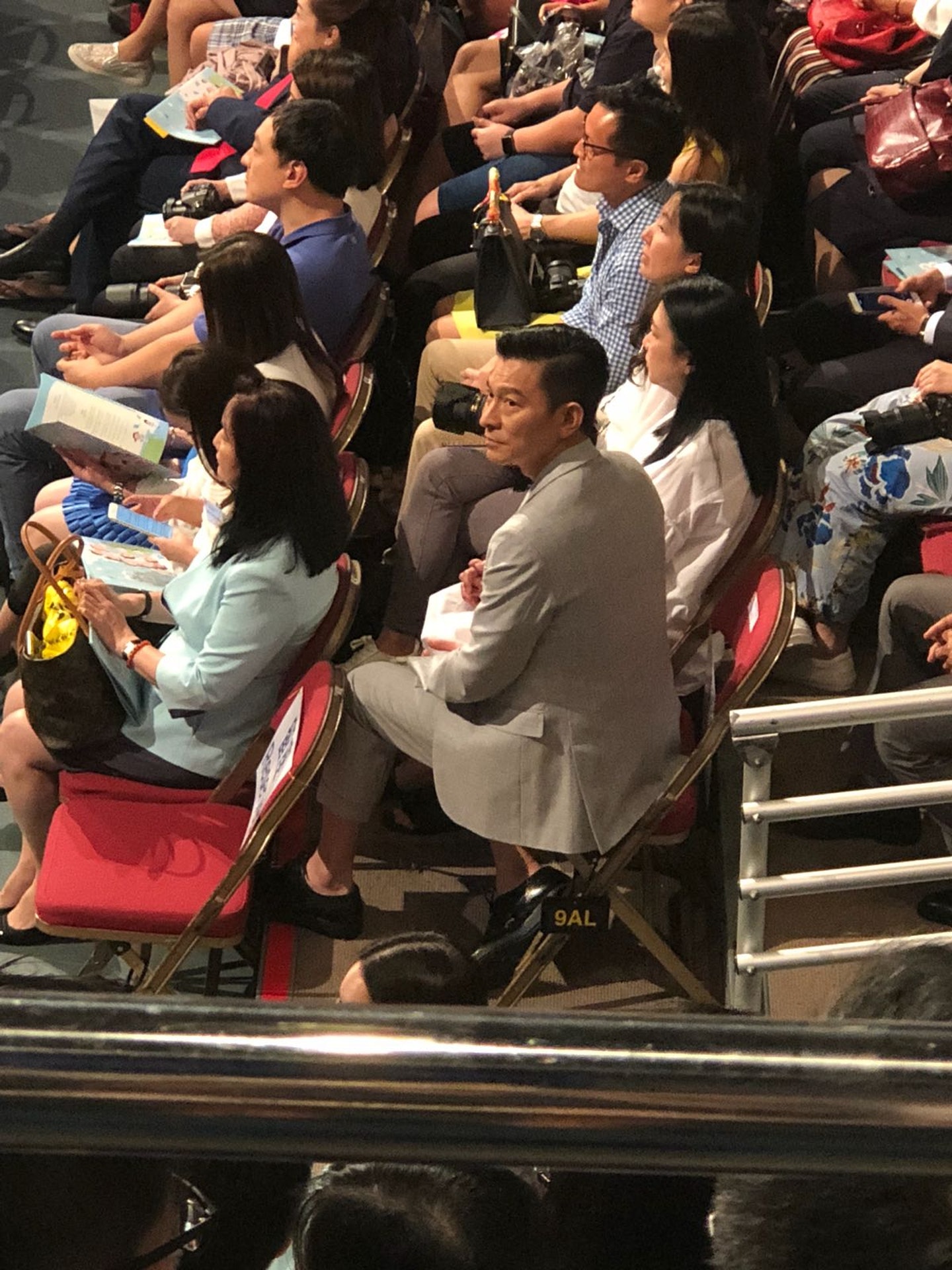 Andy_07.jpg Andy_07.jpg