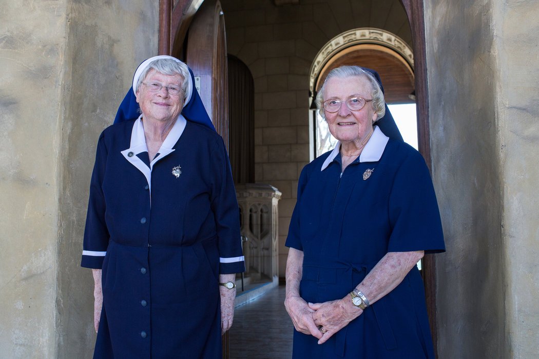 20NUNS-master1050.jpg 20NUNS-master1050.jpg