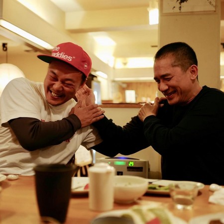 Eason_02.jpg Eason_02.jpg