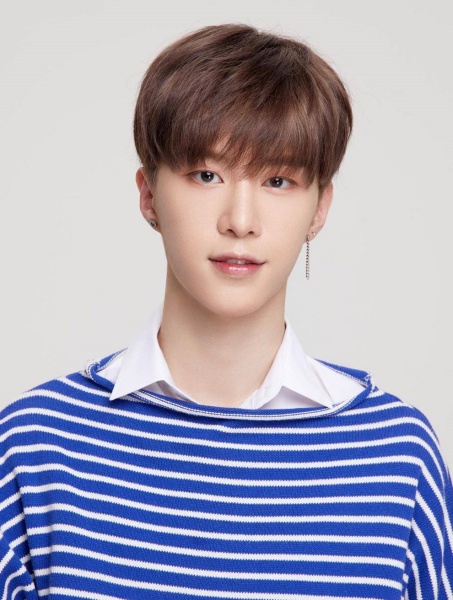 fan_02.jpg fan_02.jpg