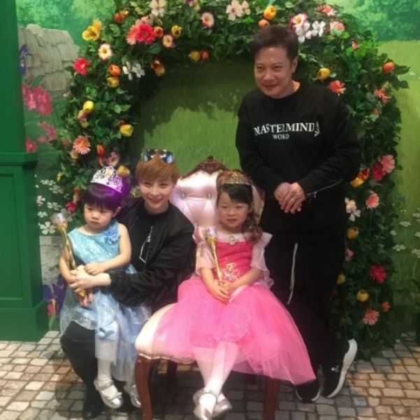 qian_04.jpg qian_04.jpg