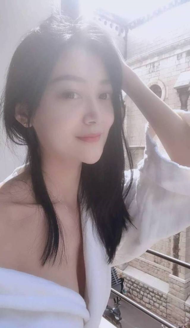 China_04.jpg China_04.jpg