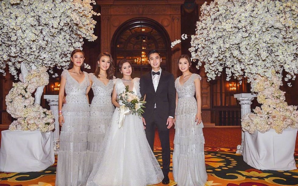 Twins_03.jpg Twins_03.jpg