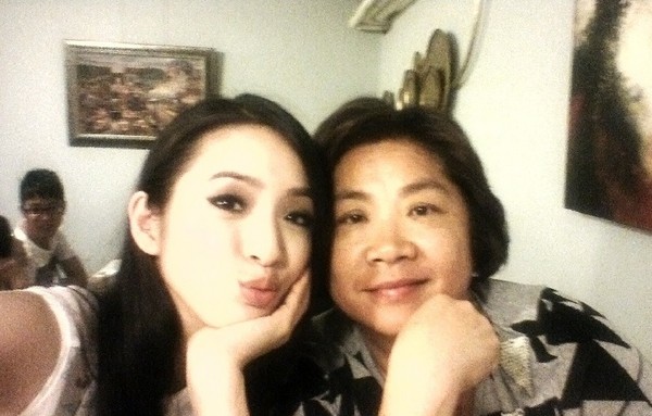 Ariel_06.jpg Ariel_06.jpg