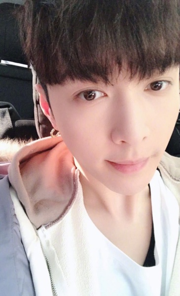 lay_06.jpg