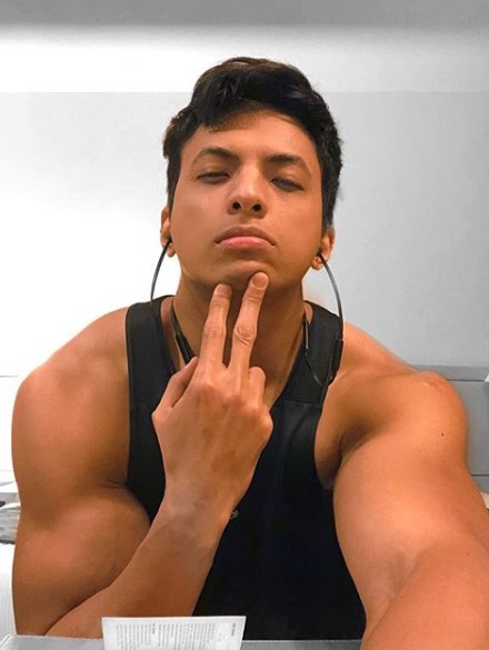 Screenshot_8.jpg Screenshot_8.jpg