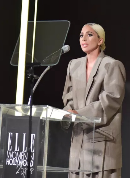 gaga_04.jpg
