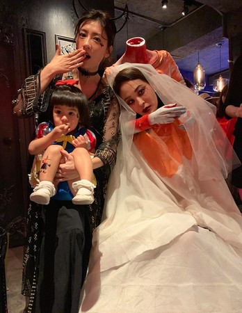 Jia_04.jpg Jia_04.jpg