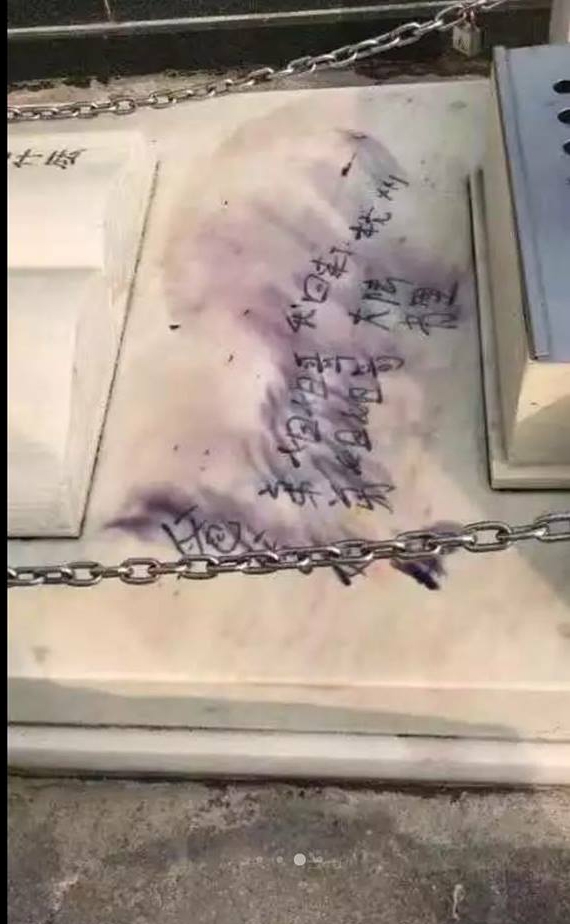 huang3-(2).jpg huang3-(2).jpg