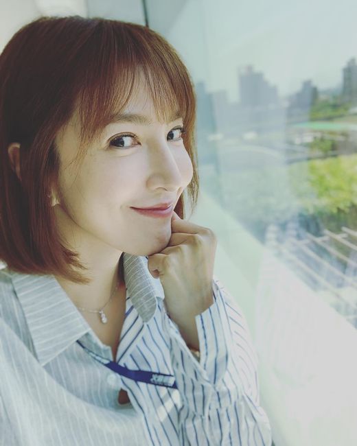 Yang_02.jpg Yang_02.jpg