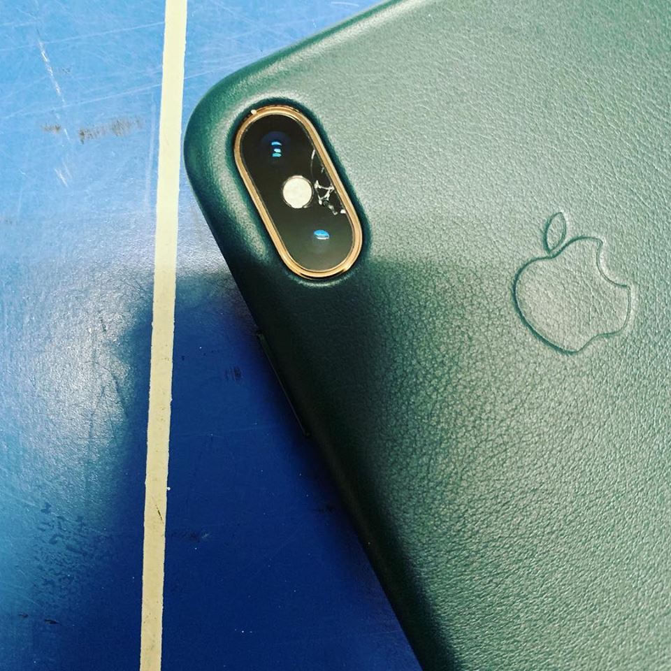 handphone1.jpg handphone1.jpg