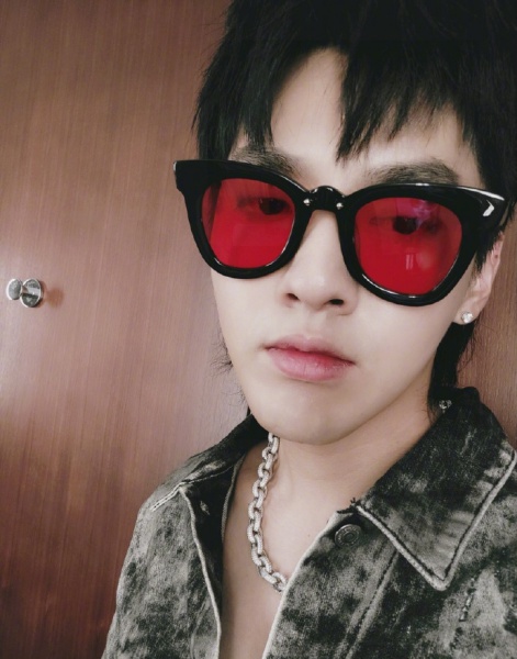 kris_05.jpg kris_05.jpg