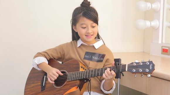 Gail_03.jpg Gail_03.jpg