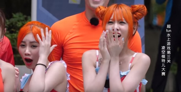 tosh_06.jpg tosh_06.jpg