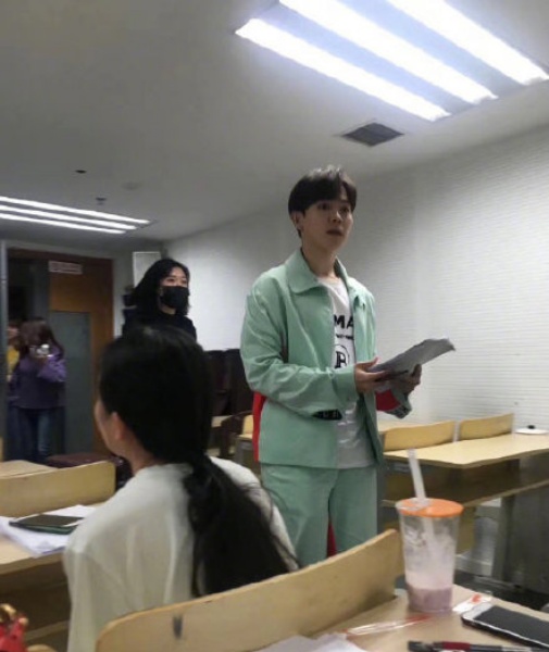 you_05.jpg you_05.jpg