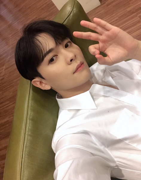 you_02.jpg you_02.jpg