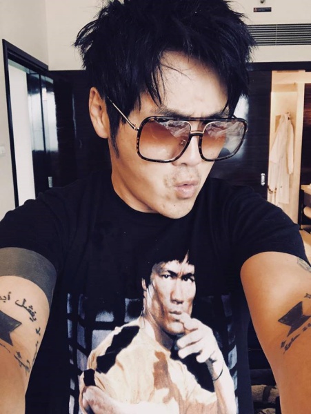 gary_01.jpg gary_01.jpg