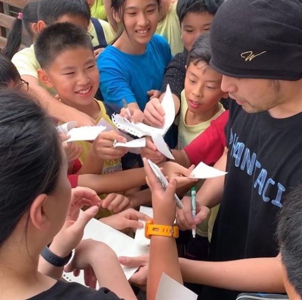 jay_01.jpg jay_01.jpg