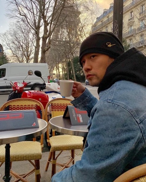 jay_04.jpg jay_04.jpg