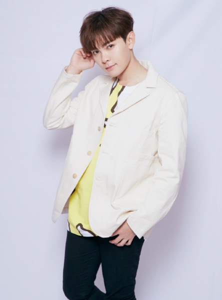 you_01.jpg you_01.jpg