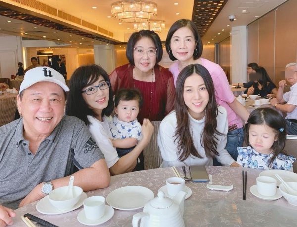 12_01-(1).jpg 12_01-(1).jpg