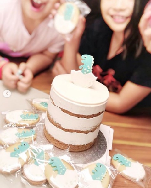 eliza_06.jpg eliza_06.jpg