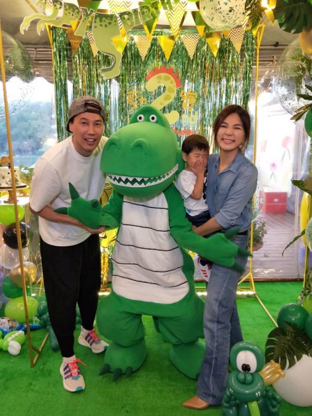 ella_05.jpg ella_05.jpg