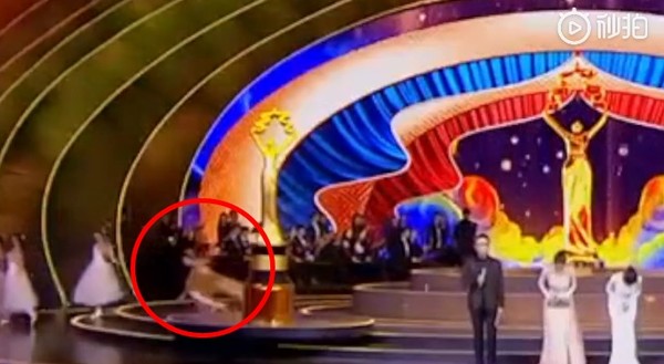 d4023875.jpg d4023875.jpg