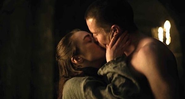 arya_05.jpg arya_05.jpg