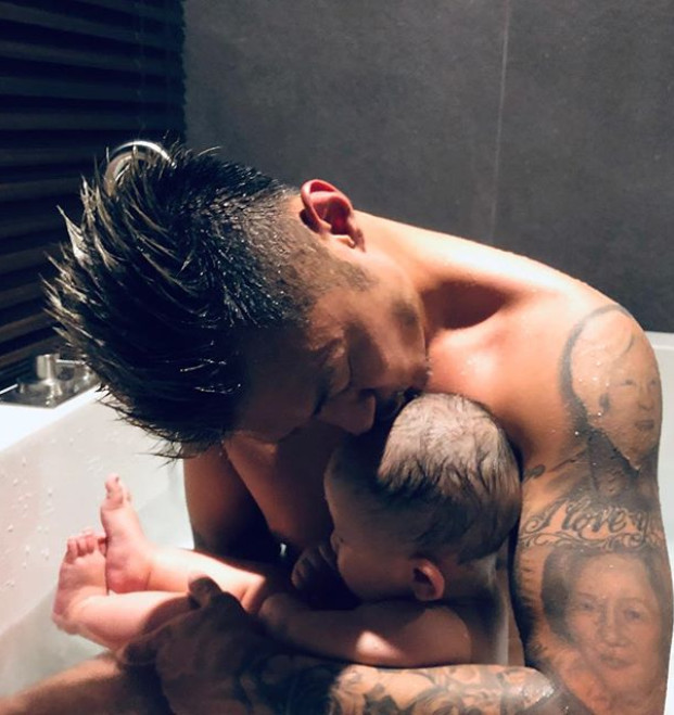 4312581.jpg 4312581.jpg