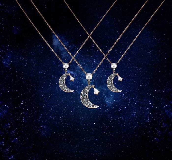 SWAROVSKI-FW19_WINTER_VISUAL-(7).jpg SWAROVSKI-FW19_WINTER_VISUAL-(7).jpg