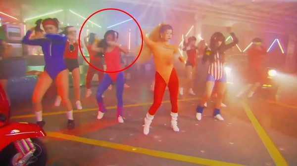 d4313980.jpg d4313980.jpg