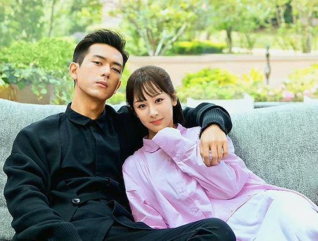 0MjqTrVm9g.jpeg 0MjqTrVm9g.jpeg