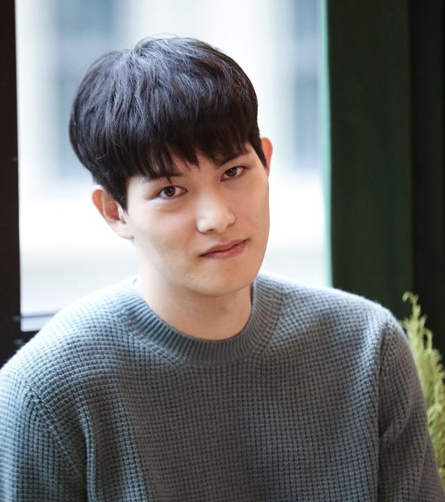 b566c0ee-1f53-482b-a264-e9addecdea85.jpg b566c0ee-1f53-482b-a264-e9addecdea85.jpg