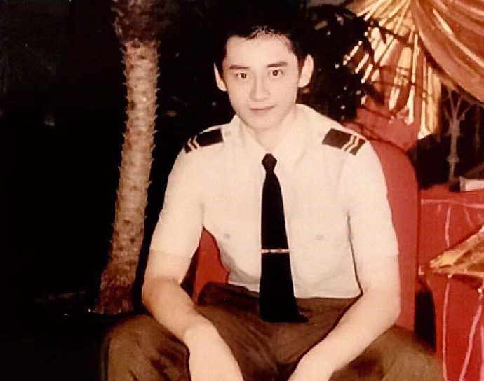 8d4e-iaqfzyv8502707.jpg 8d4e-iaqfzyv8502707.jpg