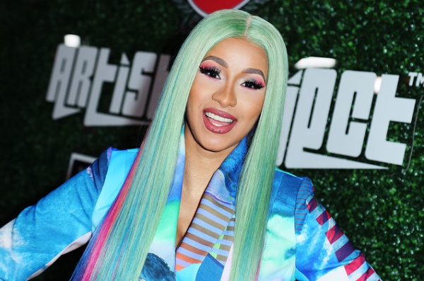 cardi_01.jpg cardi_01.jpg
