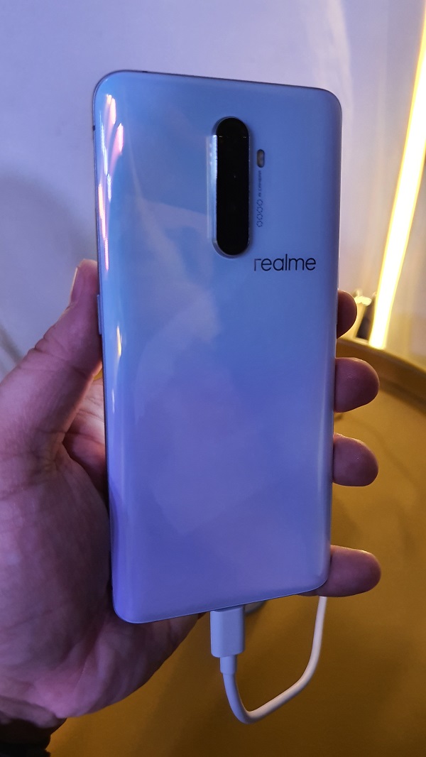 realme.jpg realme.jpg