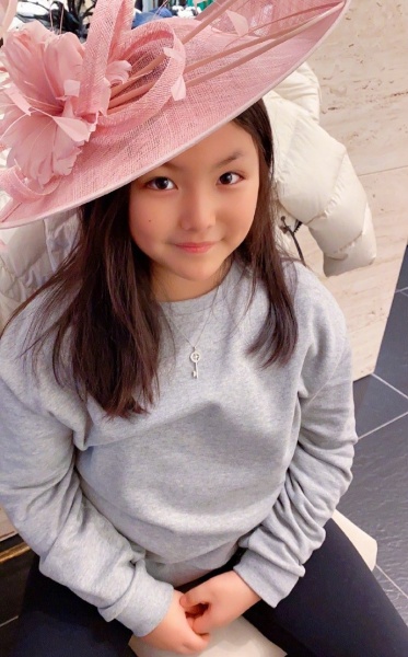 angela_06.jpg angela_06.jpg