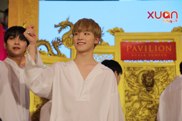 seven7.JPG seven7.JPG