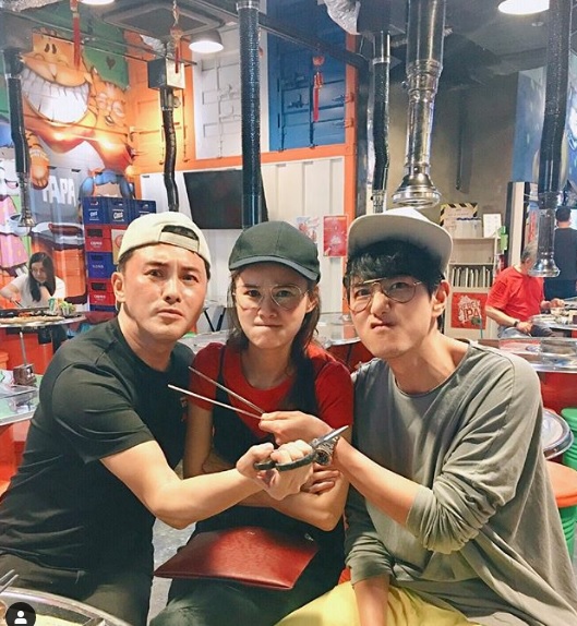 hong05.jpg hong05.jpg