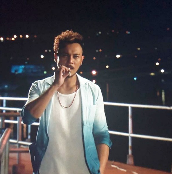 lee_03.jpg lee_03.jpg