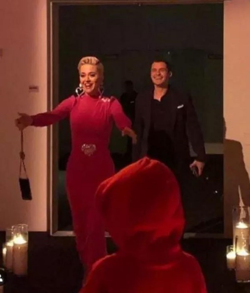 katy_03.jpg katy_03.jpg